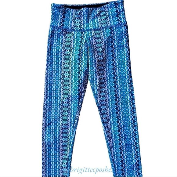 FLYWHEEL Blues/White Print Leggings  - Picture 4 of 6